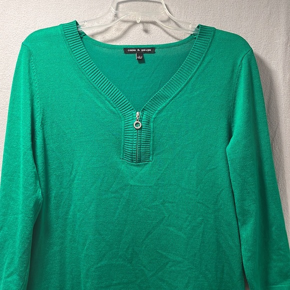 Cable & Gauge Kelly/Emerald Green Sweater with Quarter Zip Detail in Large - Picture 5 of 16